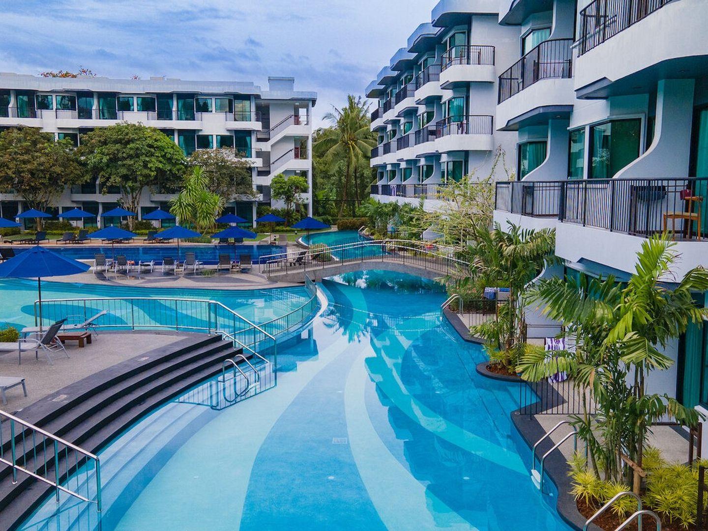 โรงแรมฮอลิเดย์ สไตล์ อ่าวนาง บีช รีสอร์ท กระบี่