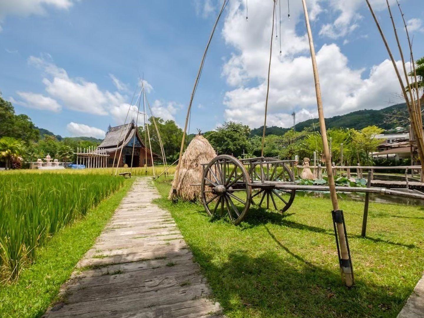 โรงแรมในนา รีสอร์ท แอนด์ สปา