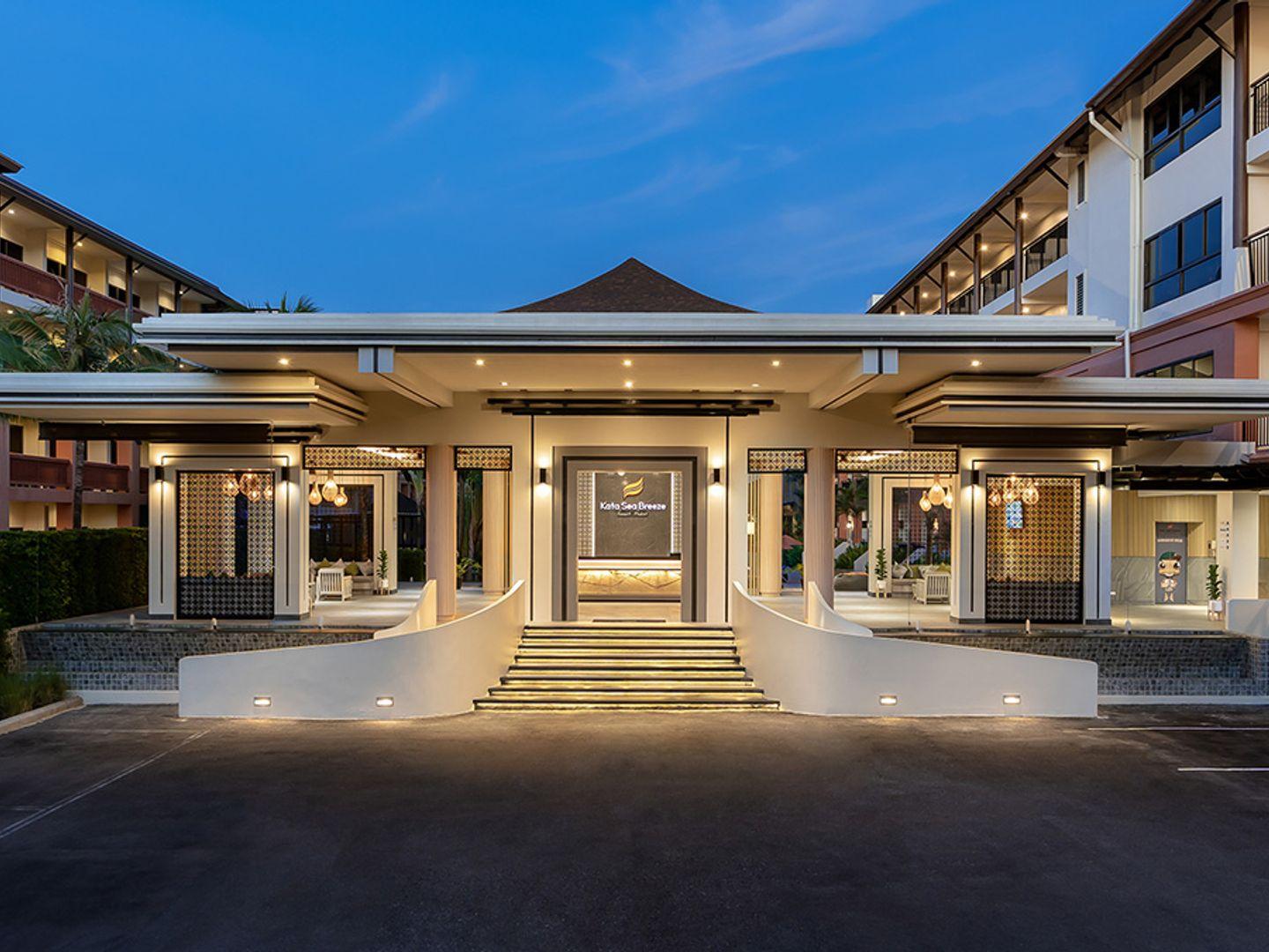 โรงแรมกะตะซีบรีซรีสอร์ทภูเก็ต