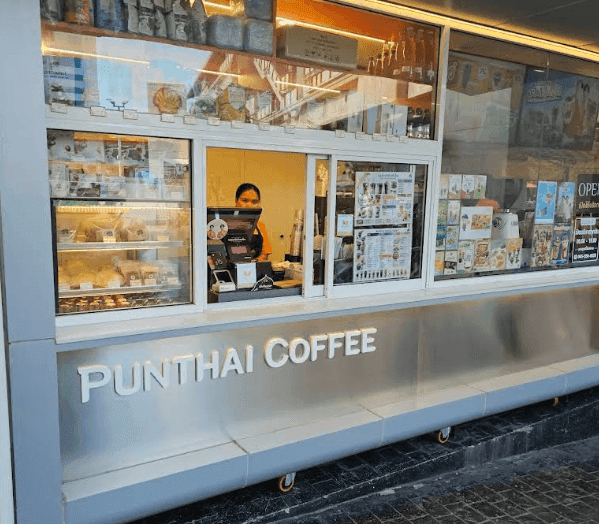 Thai Coffee, branch located in the alley next to Piyawan Building.