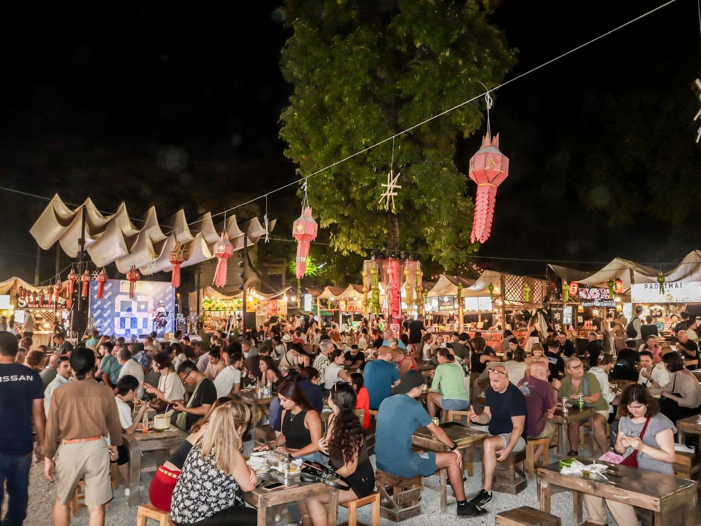 LANNA Square Market