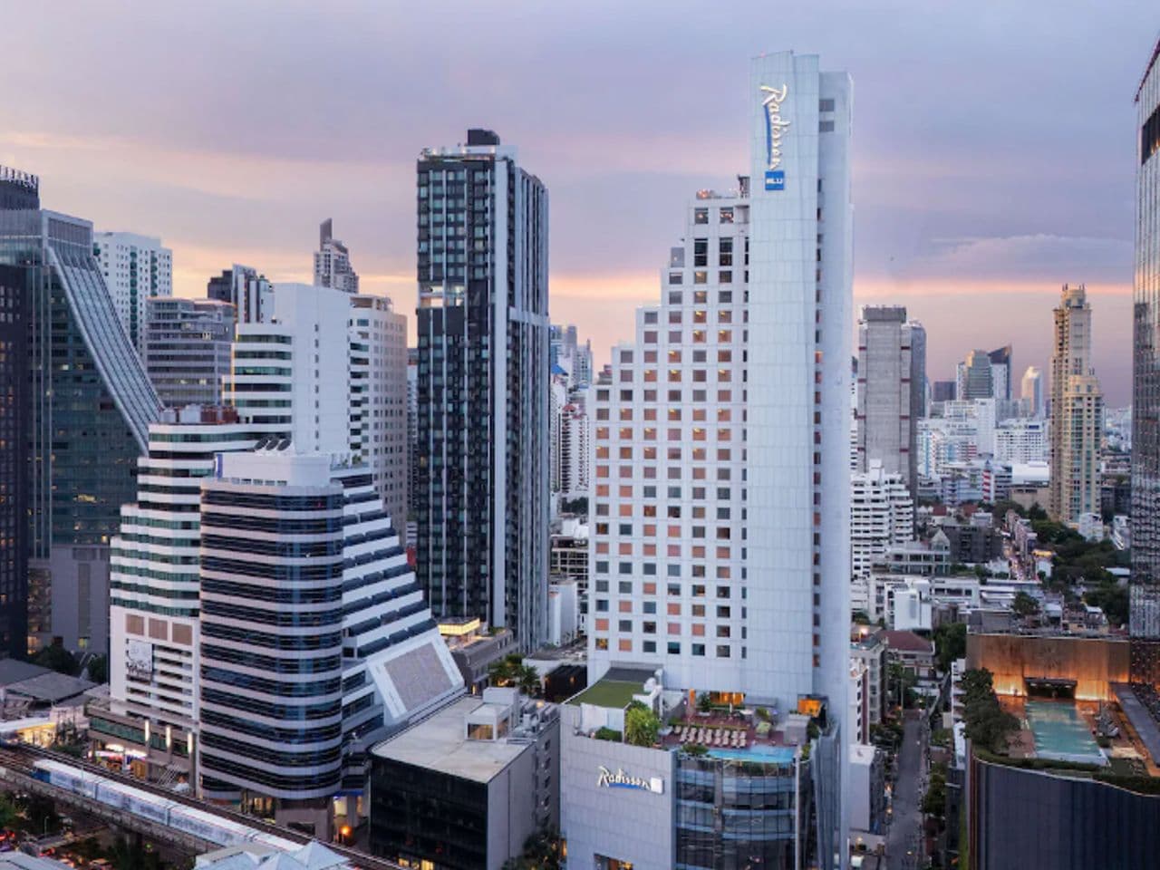 โรงแรม เรดิสัน บลู พลาซ่า กรุงเทพ