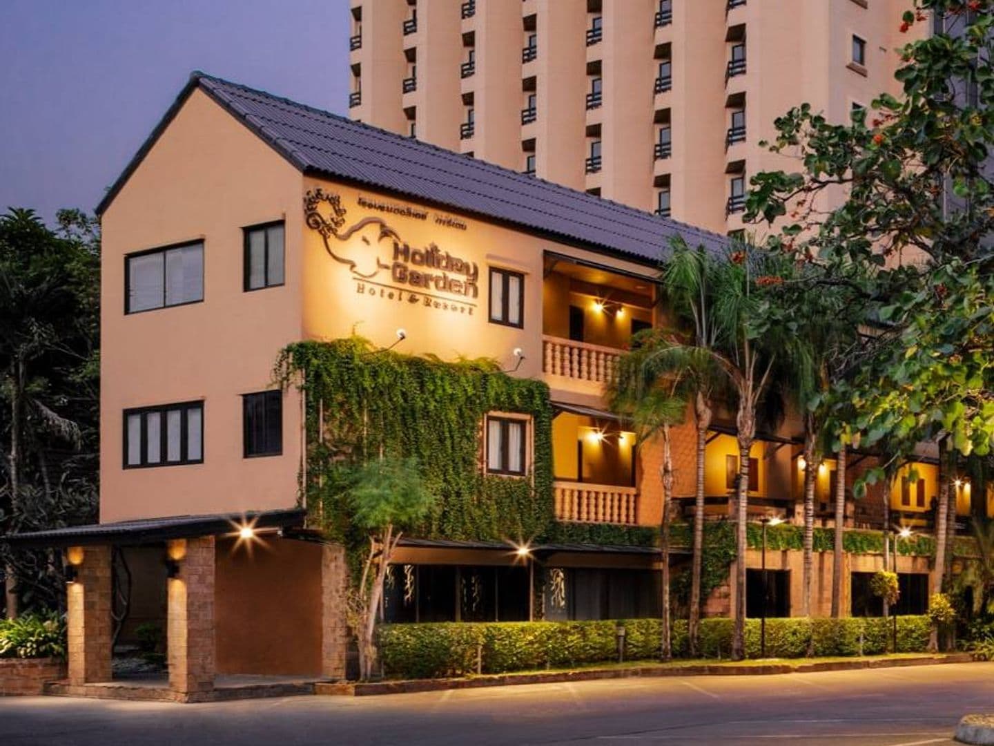 โรงแรม เชียงใหม่ ฮอลิเดย์ การ์เด้น
