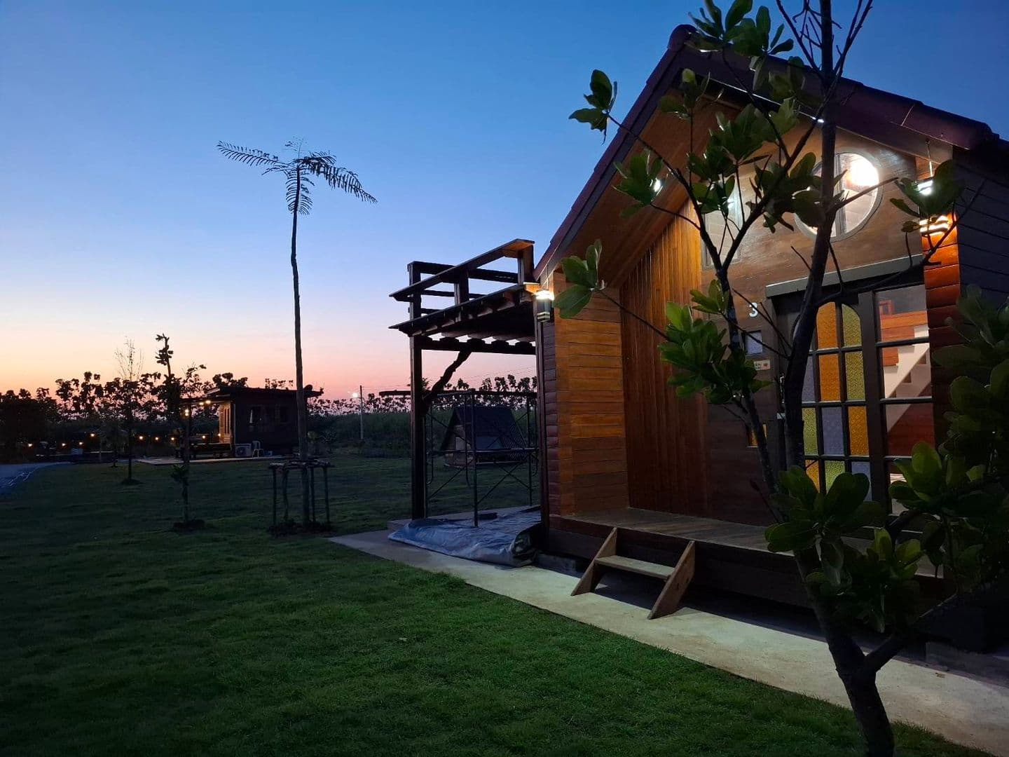 บ้านสวนแสงตะวัน