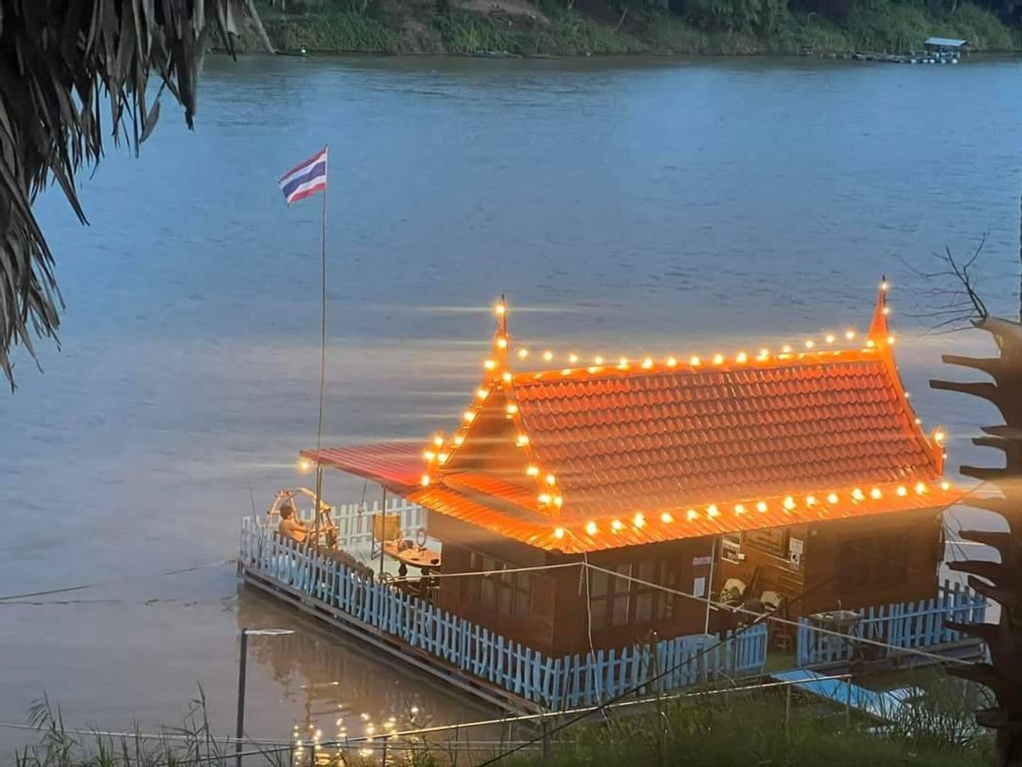 Phae Ingfa & Phae Saitharrak Chao Phraya River