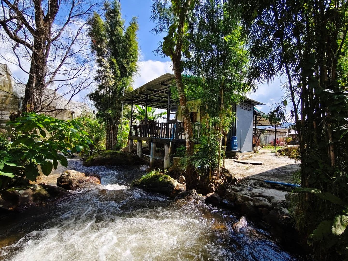 inthanon laoju house
