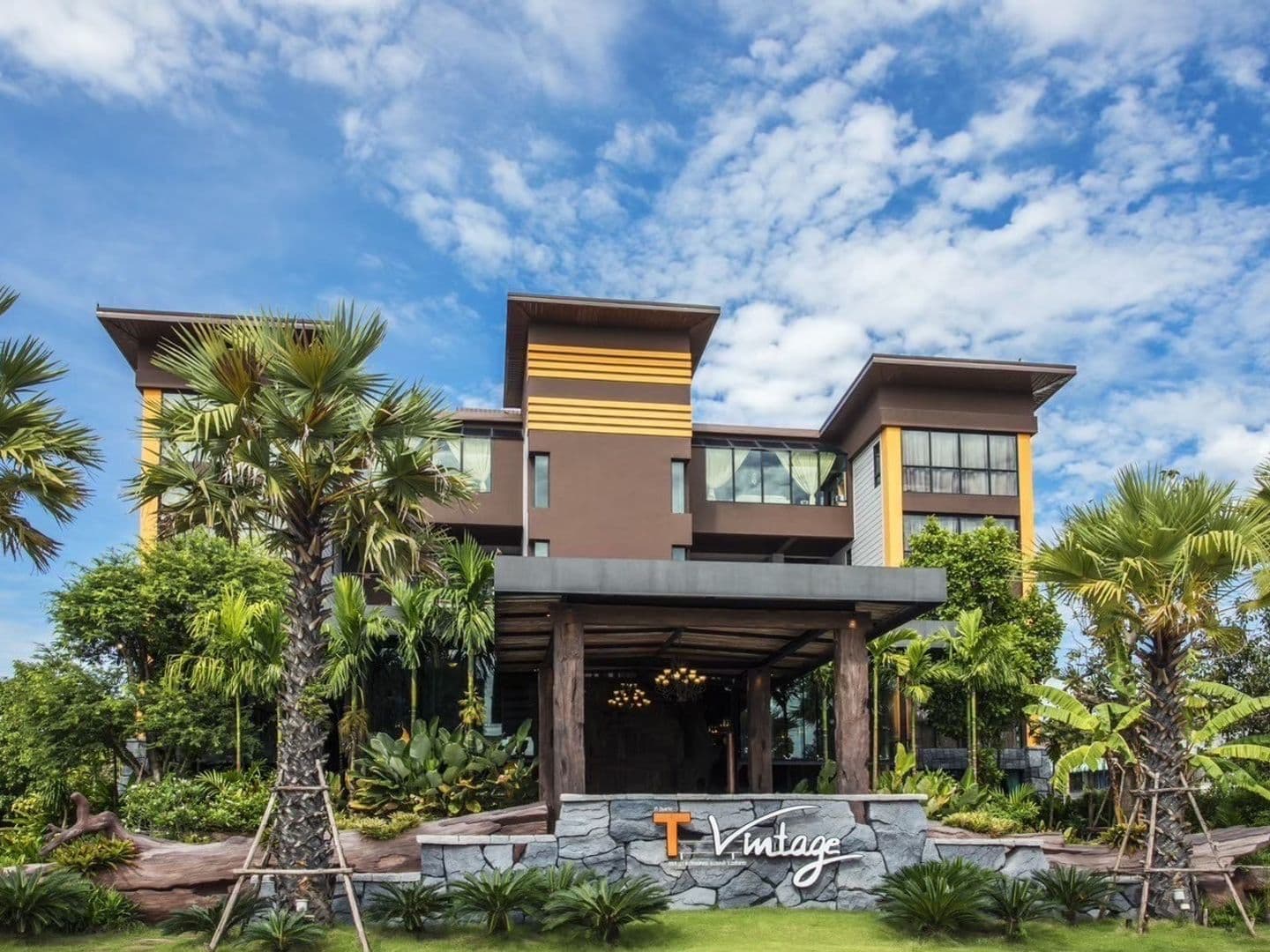 T Vintage Hotel (Bangkhla)